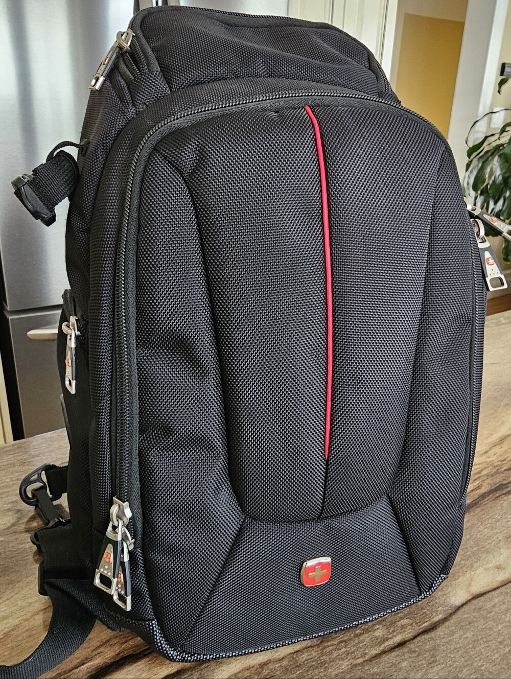 SwissGear Camera Backpack / Sling Bag – Like New